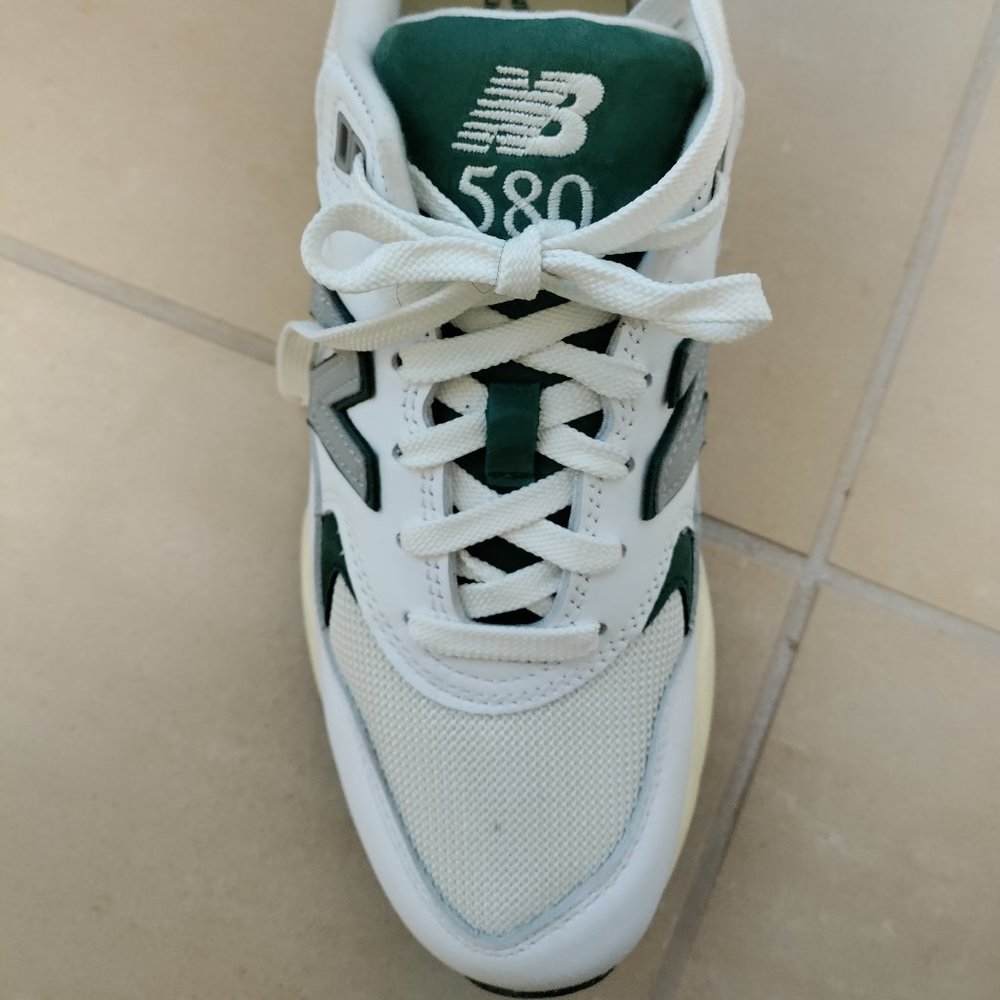 Dad Shoes - New Balance / Men's Size 8 (Like New In Box)